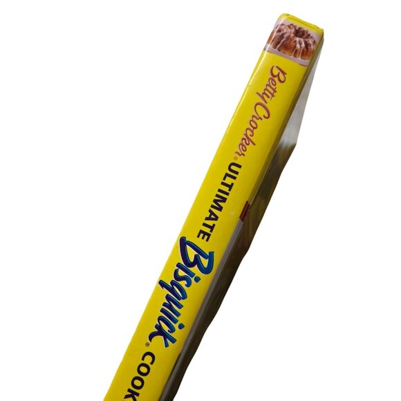 Betty Crocker Ultimate Bisquick Cookbook Exclusive Deluxe Edition Hardcover 2009 - Picture 5 of 16